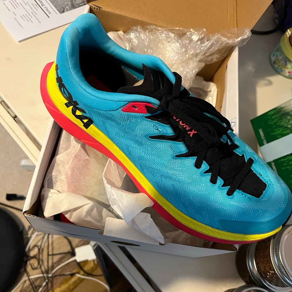 Hoka Women's Tecton X Vivid Running Shoes